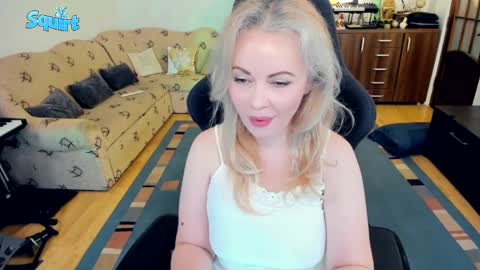 Whitney Lynn online show from 10, 3, 2025