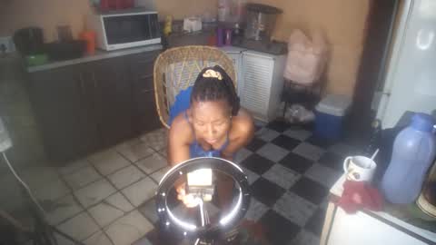 curvypear76x online show from 24, 10, 2025