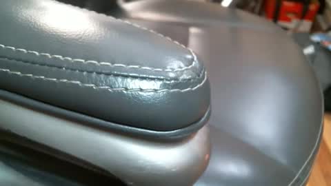 Snapshot of cutandwaxed2 chatting on 10, 11, 2025 BI SMOOTH MATURE SUB online show from 10, 11, 2025