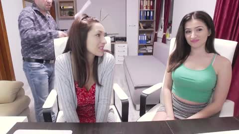 Snapshot of cute00kiara chatting on 12, 12, 2024  and follow twittercute00kiara2 online show from 12, 12, 2024