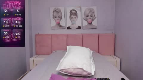 Snapshot of cute__emma chatting on 29, 12, 2024 online show from 29, 12, 2024