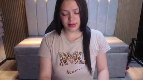 cute_angel_1 online show from 28, 4, 2026