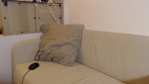 Snapshot of cute_boy859 chatting on 19, 12, 2025 Tomas online show from 19, 12, 2025