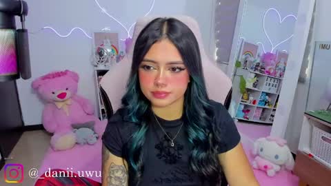 Snapshot of cute_dani__ chatting on 22, 4, 2026 Dani online show from 22, 4, 2026