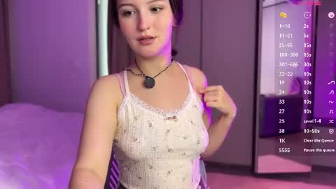 Snapshot of cute_emiliya chatting on 29, 7, 2026 Emily online show from 29, 7, 2026