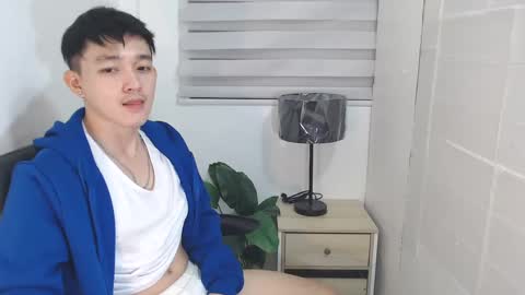 cute_enzo24 online show from 14, 12, 2024