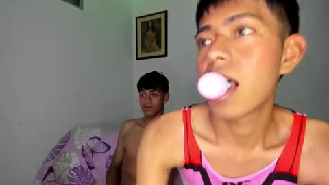 Snapshot of cute_horny_friends chatting on 24, 4, 2026 AnderSamu online show from 24, 4, 2026