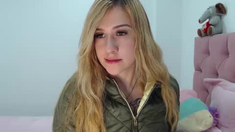 Isabella online show from 2, 2, 2025