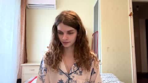 cute_kitte online show from 19, 12, 2025