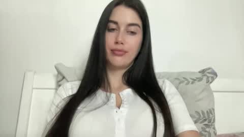 cute_kriss94 online show from 5, 5, 2026