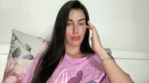 cute_kriss94 online show from 27, 5, 2026