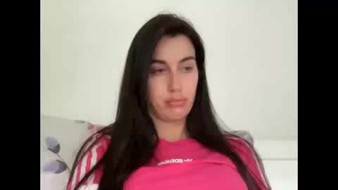 cute_kriss94 online show from 28, 5, 2026