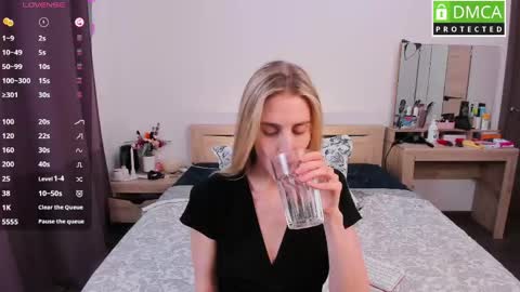 Snapshot of cute_milana chatting on 14, 4, 2026 Milana online show from 14, 4, 2026