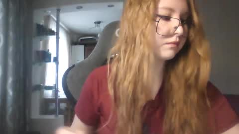 Snapshot of cute_minx chatting on 28, 3, 2026 Veronica online show from 28, 3, 2026
