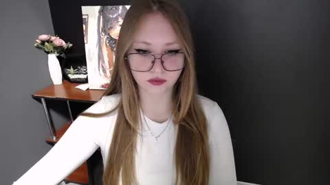 Snapshot of cute_minx chatting on 30, 3, 2026 Veronica online show from 30, 3, 2026