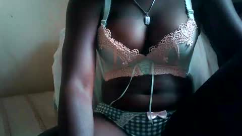 Snapshot of cute_neline chatting on 15, 1, 2025 cute_neline online show from 15, 1, 2025