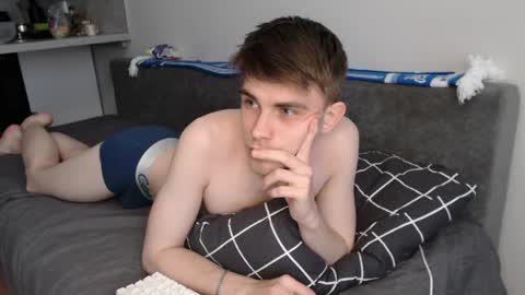 Snapshot of cute_oliver chatting on 29, 5, 2026 Oliver online show from 29, 5, 2026