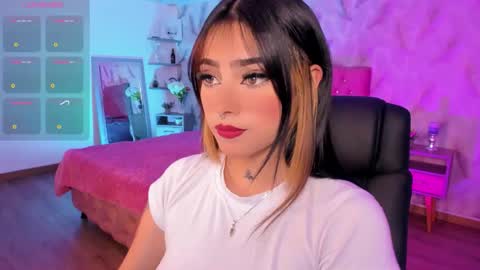 Snapshot of cute_sarita18 chatting on 21, 12, 2025 Sarita online show from 21, 12, 2025