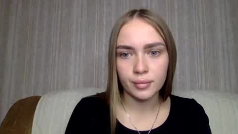 Snapshot of cute_shy06 chatting on 19, 11, 2025 cute_shy06 online show from 19, 11, 2025