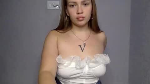 Snapshot of cute_shy06 chatting on 25, 11, 2025 cute_shy06 online show from 25, 11, 2025