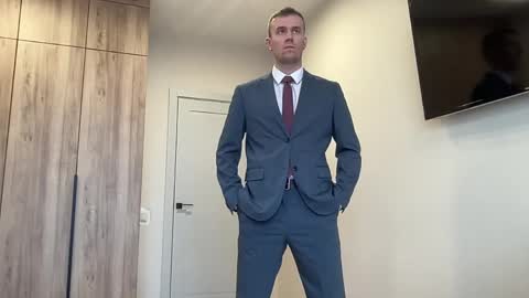 cute_skywalker online show from 4, 3, 2026