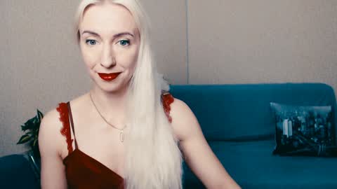 cute_smile_shy online show from 6, 2, 2025