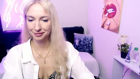 Snapshot of cute_smile_shy chatting on 6, 6, 2026 cute_smile_shy online show from 6, 6, 2026