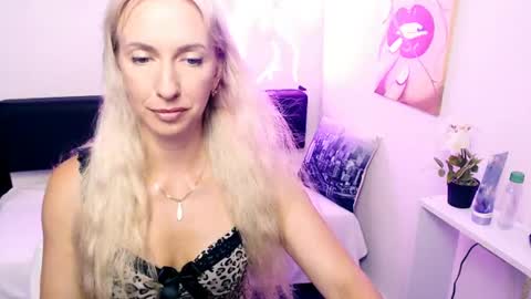 Snapshot of cute_smile_shy chatting on 30, 6, 2026 cute_smile_shy online show from 30, 6, 2026
