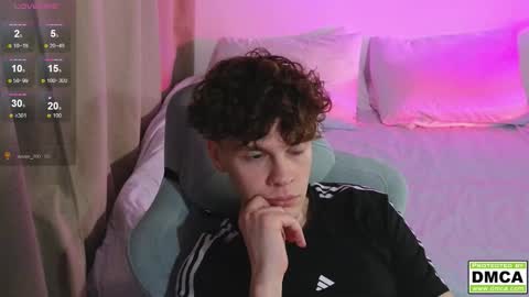 Snapshot of cute_thomas chatting on 9, 3, 2026 Thomas - online show from 9, 3, 2026