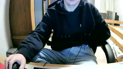 Cuteboy090 online show from 2, 4, 2026