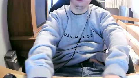 Cuteboy090 online show from 6, 4, 2026