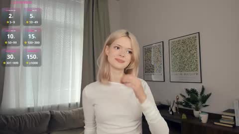 Snapshot of cutebrutality chatting on 9, 10, 2025 Alice online show from 9, 10, 2025