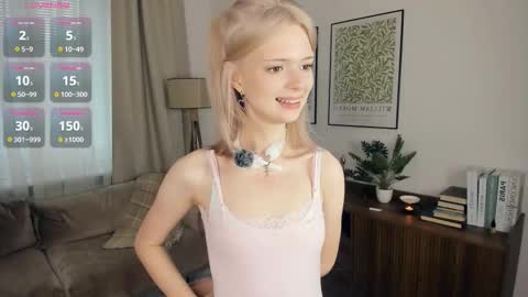 Snapshot of cutebrutality chatting on 14, 10, 2025 Alice online show from 14, 10, 2025