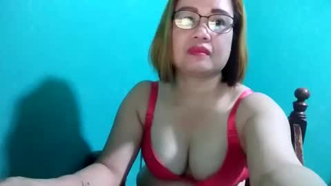 Snapshot of cutechey06 chatting on 12, 1, 2025 Sky online show from 12, 1, 2025