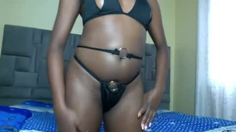Snapshot of cuteebony16 chatting on 7, 7, 2026 tawi online show from 7, 7, 2026