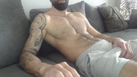 cuteeboy online show from 27, 3, 2026