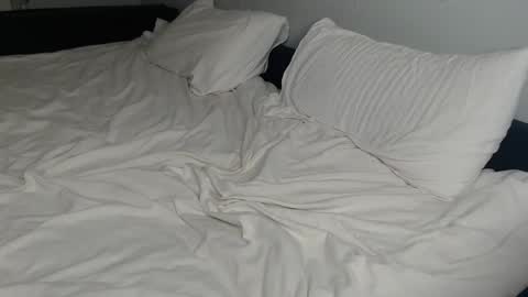 Snapshot of cuteemouse chatting on 1, 1, 2025 Anna online show from 1, 1, 2025