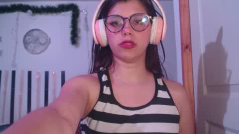 Snapshot of cutehaome chatting on 18, 9, 2025 haome online show from 18, 9, 2025