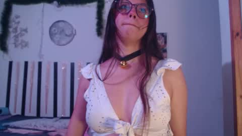 Snapshot of cutehaome chatting on 22, 9, 2025 haome online show from 22, 9, 2025