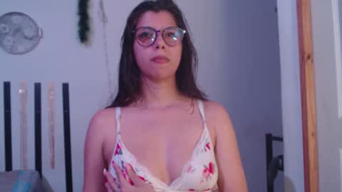 Snapshot of cutehaome chatting on 30, 9, 2025 haome online show from 30, 9, 2025