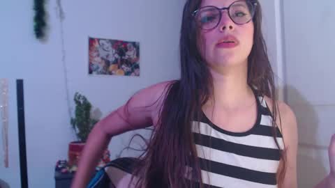 Snapshot of cutehaome chatting on 2, 10, 2025 haome online show from 2, 10, 2025