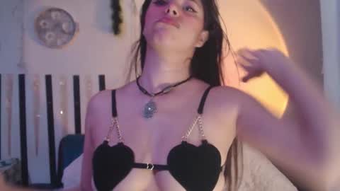 Snapshot of cutehaome chatting on 17, 10, 2025 haome online show from 17, 10, 2025