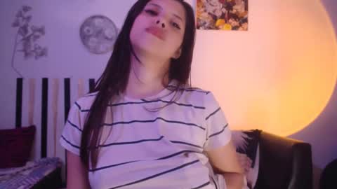 Snapshot of cutehaome chatting on 15, 12, 2025 haome online show from 15, 12, 2025