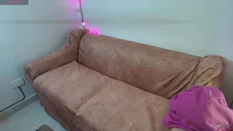 Snapshot of cutejess45 chatting on 1, 2, 2025 tell me jess   online show from 1, 2, 2025