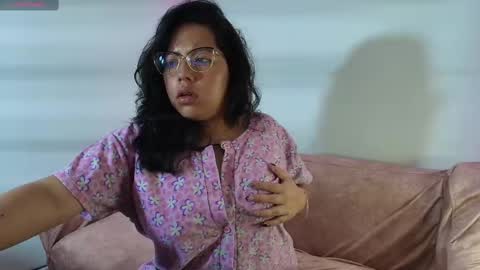 Snapshot of cutejess45 chatting on 25, 2, 2025 tell me jess   online show from 25, 2, 2025
