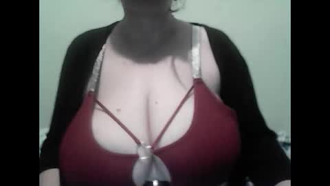 Snapshot of cutejessytom chatting on 19, 11, 2025 Jessy online show from 19, 11, 2025