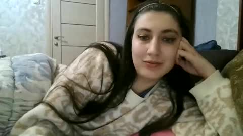 Snapshot of cutekattie chatting on 25, 11, 2025 cutekattie online show from 25, 11, 2025