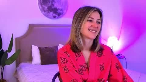 Snapshot of cutemirage chatting on 21, 2, 2026 cutemirage online show from 21, 2, 2026