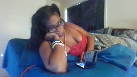 mary mack online show from 23, 10, 2025