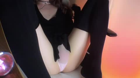 Snapshot of cutesissy_boy chatting on 24, 4, 2026 Sofi online show from 24, 4, 2026